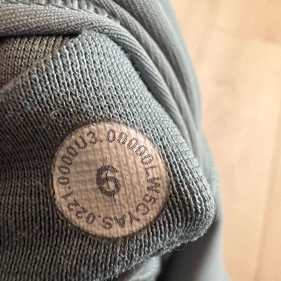 Lululemon women’s leggings size 6 - Picture 3 of 6